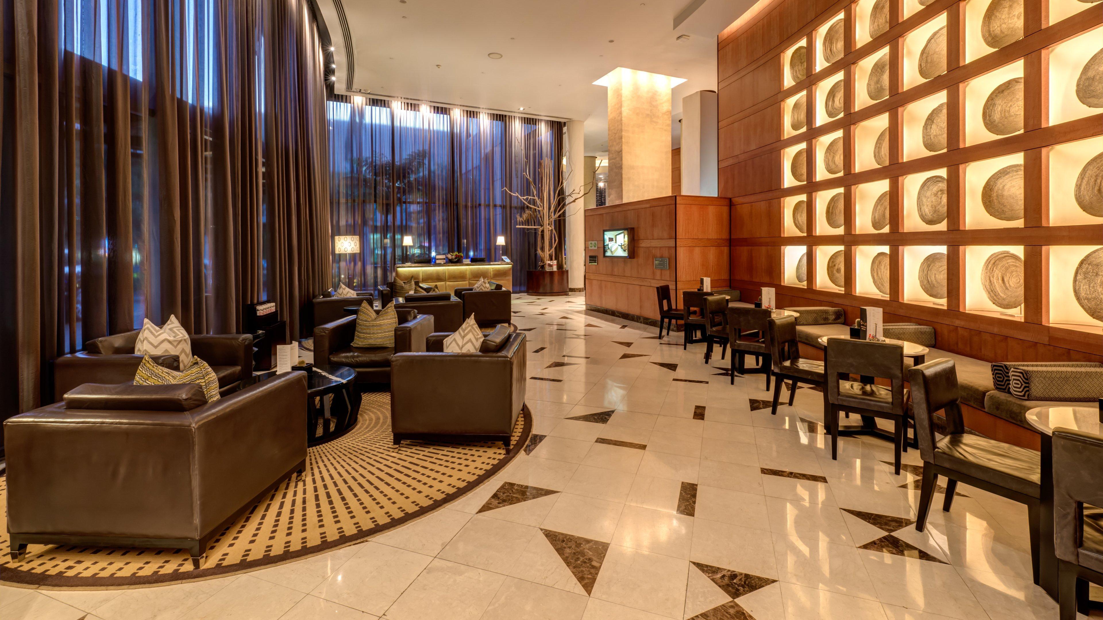 Intercontinental Johannesburg Or Tambo Airport Hotel By Ihg Kempton Park Eksteriør bilde The lobby of the hotel